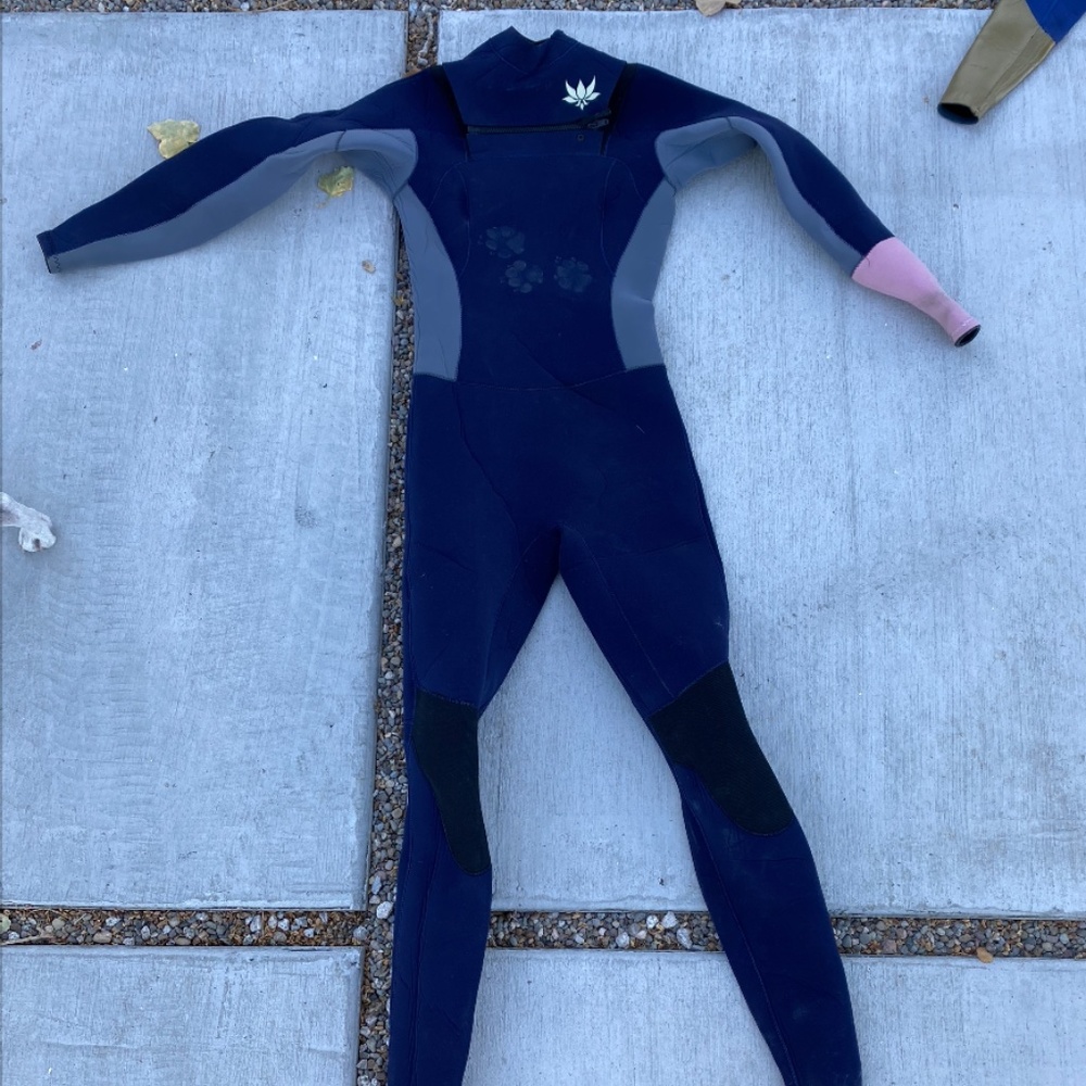 Axxe women wetsuit 3mm